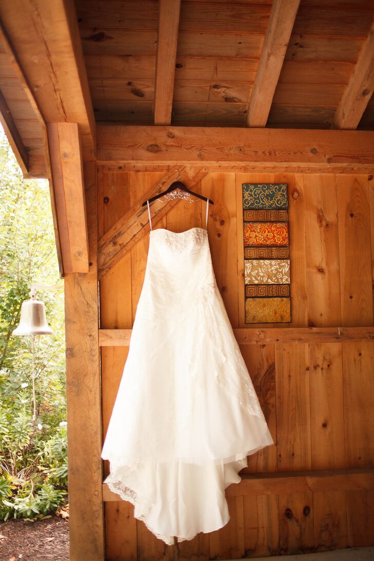 A Country Wedding at the Barn at Serra Valley Farms in ...