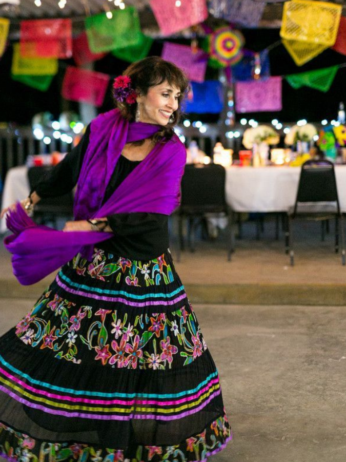 traditional Mexican dance performer