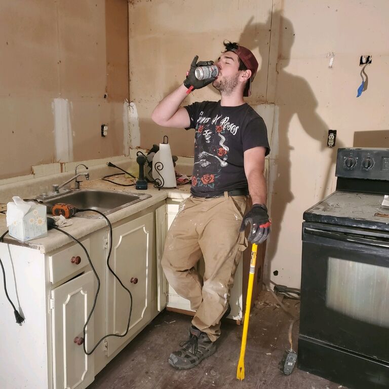 Renovation: A close family friend of Justin gave the couple the opportunity of a lifetime to renovate her lakehouse and live in it for 2 years while they saved for their first home. 