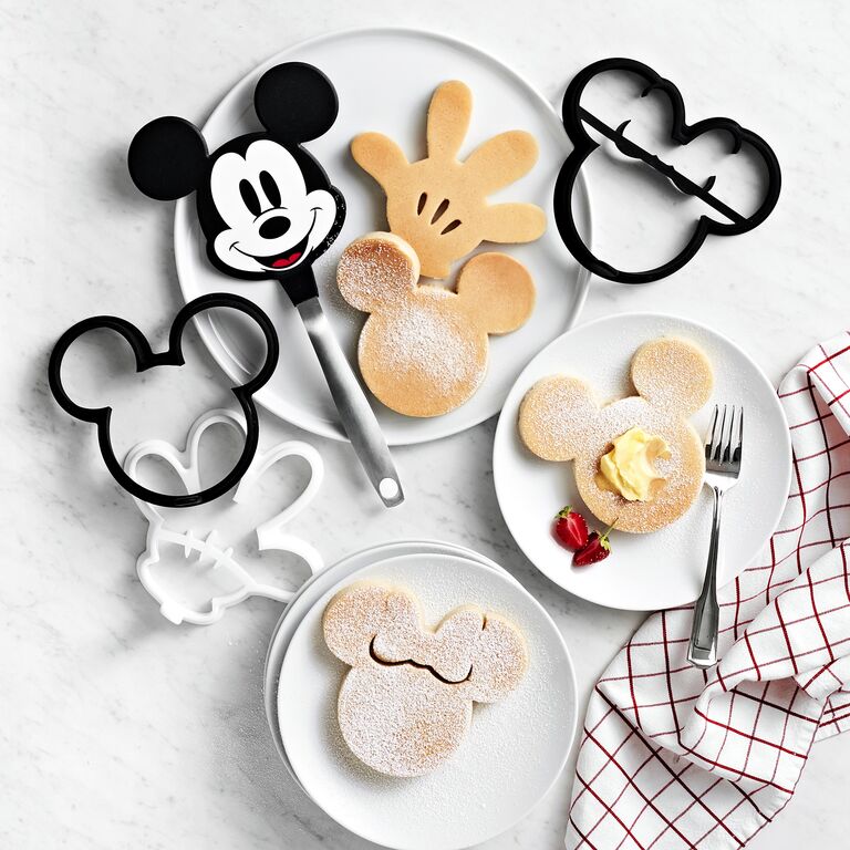 Mickey Mouse Dinnerware  Disney kitchen, Disney decor, Disney