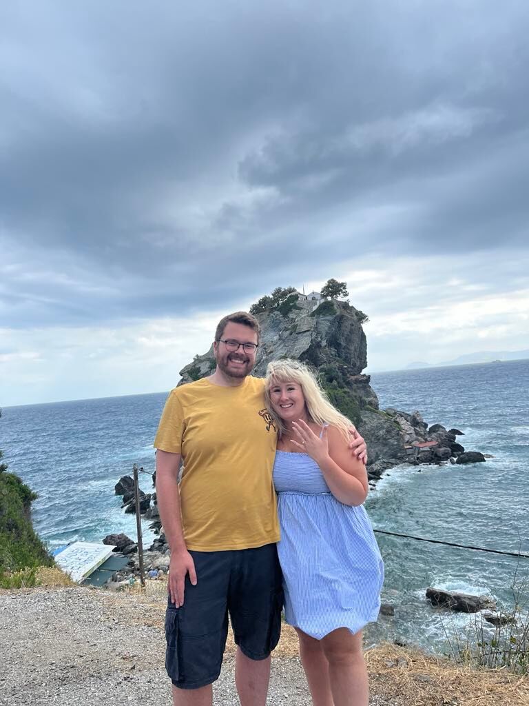 On holiday in Skopelos, where Antonia's favourite film 'Mamma Mia' was filmed, Stuart gets down on one knee and Antonia says "I do, I do, I do, I do, I do, I do...". 