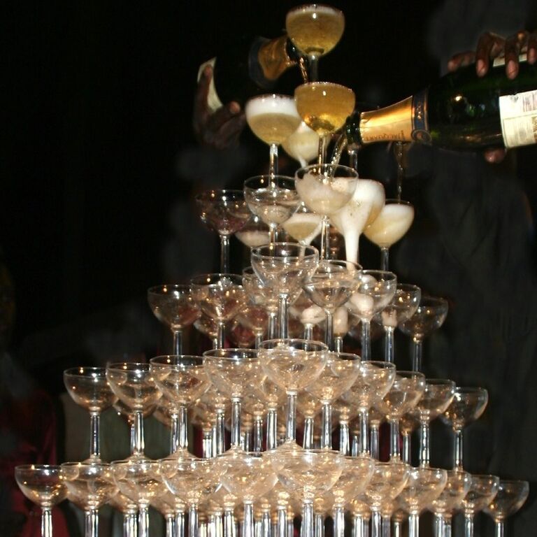 Cocktail & Engagement: Get your Glam On [Taj Hotel, 7 PM onwards]
