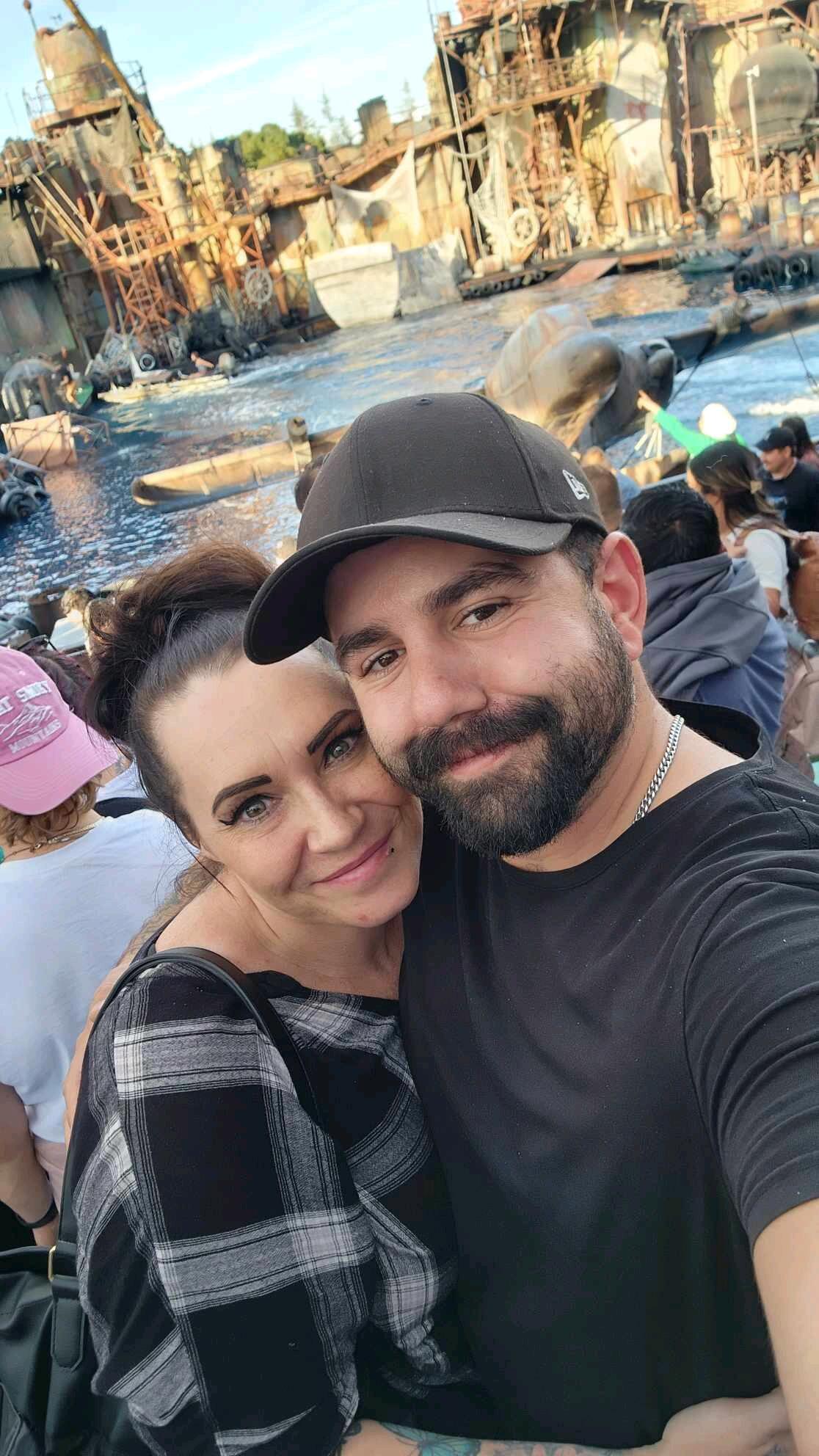 Steven took Amie to Universal Studios first time