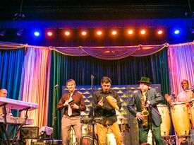 Son de Cuba - Salsa Band - Portland, OR - Hero Gallery 1