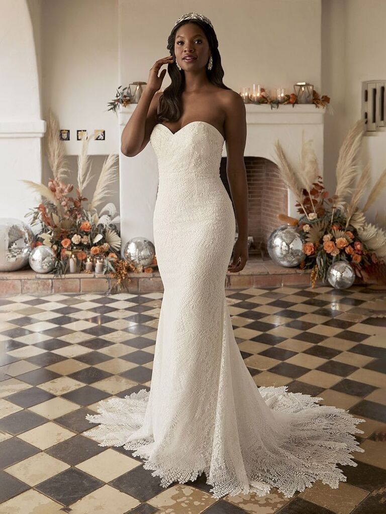 beloved by casablanca bridal ivory strapless wedding dress with sweetheart neckline allover leafy lace and form fitting flowy skirt