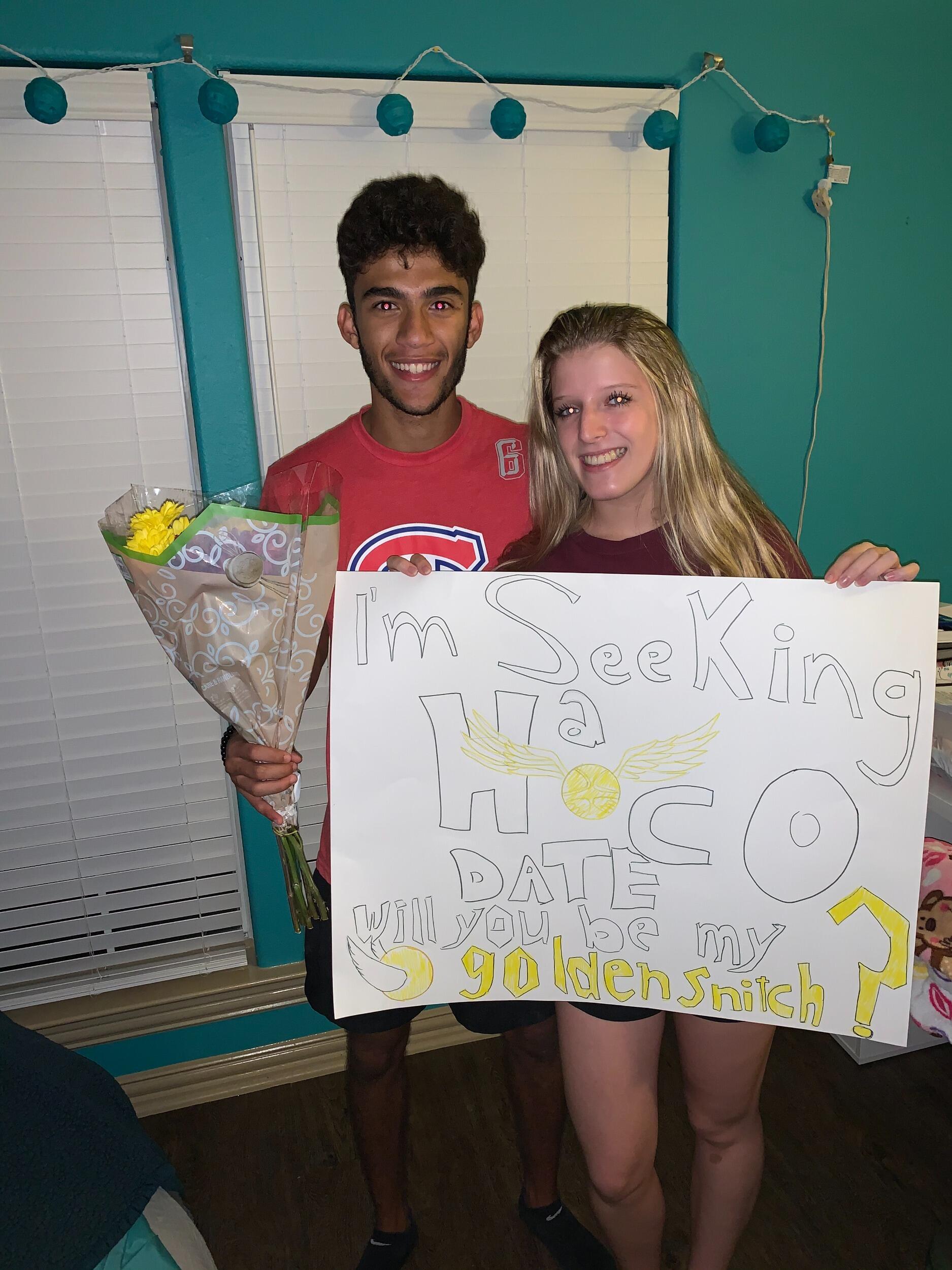 Homecoming proposal /
Pedido pro baile da escola