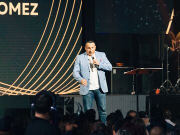 Daniel Gomez Inspires - Motivational Speaker - Austin, TX - Hero Main