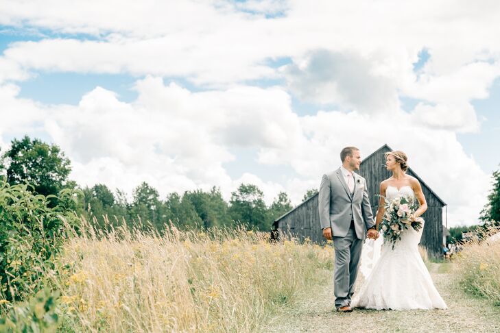 Rustic Couple At A Barn In Houghton Michigan