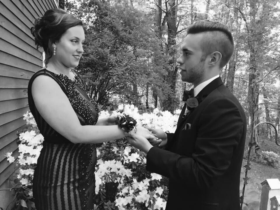 Nicko and Bailey started dating on New Years Eve 2017 (Horrible timing for an anniversary). They went to prom together and graduated from Shepherd Hill. 