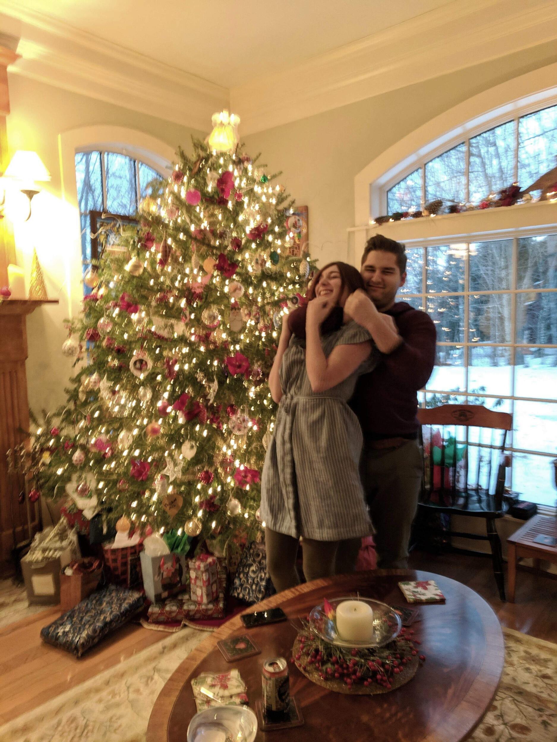 Aaron brings Bridget up to Houlton, his hometown, for a Christmas visit to meet Liz and Chris.