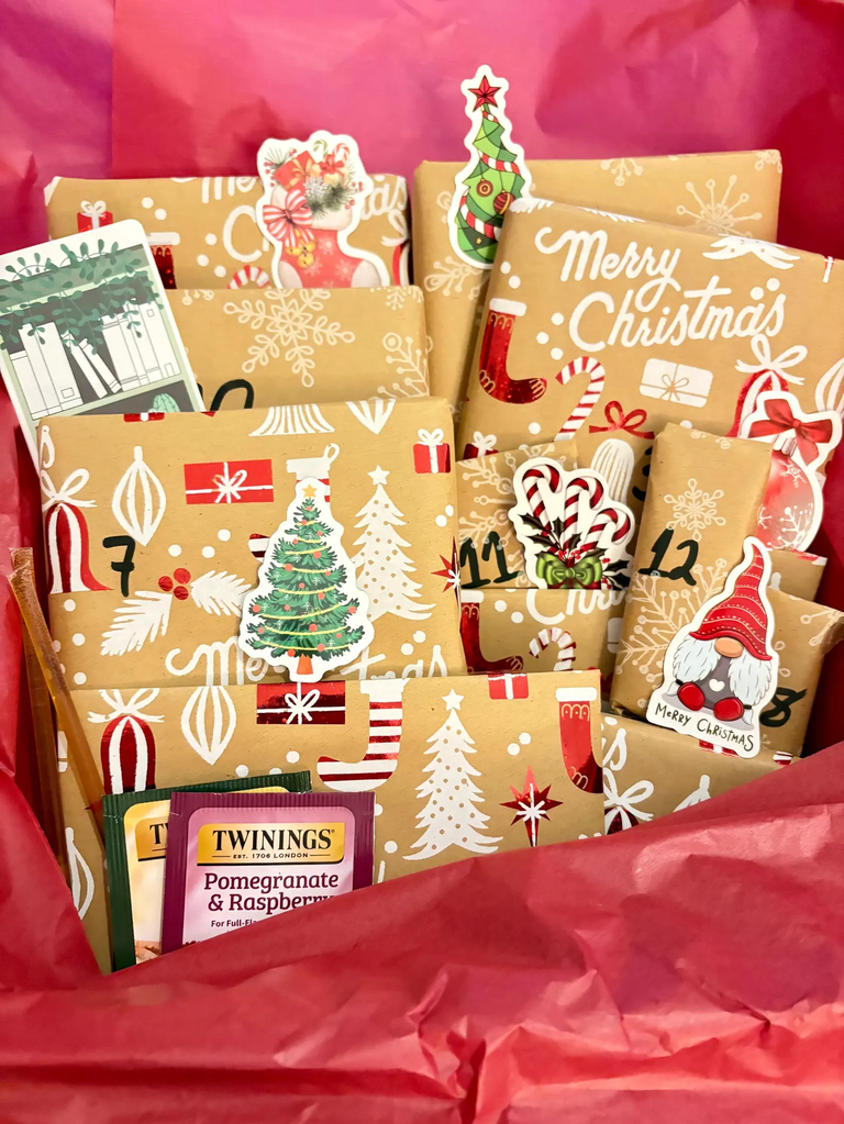 Book themed advent calendar personalized to your girlfriend