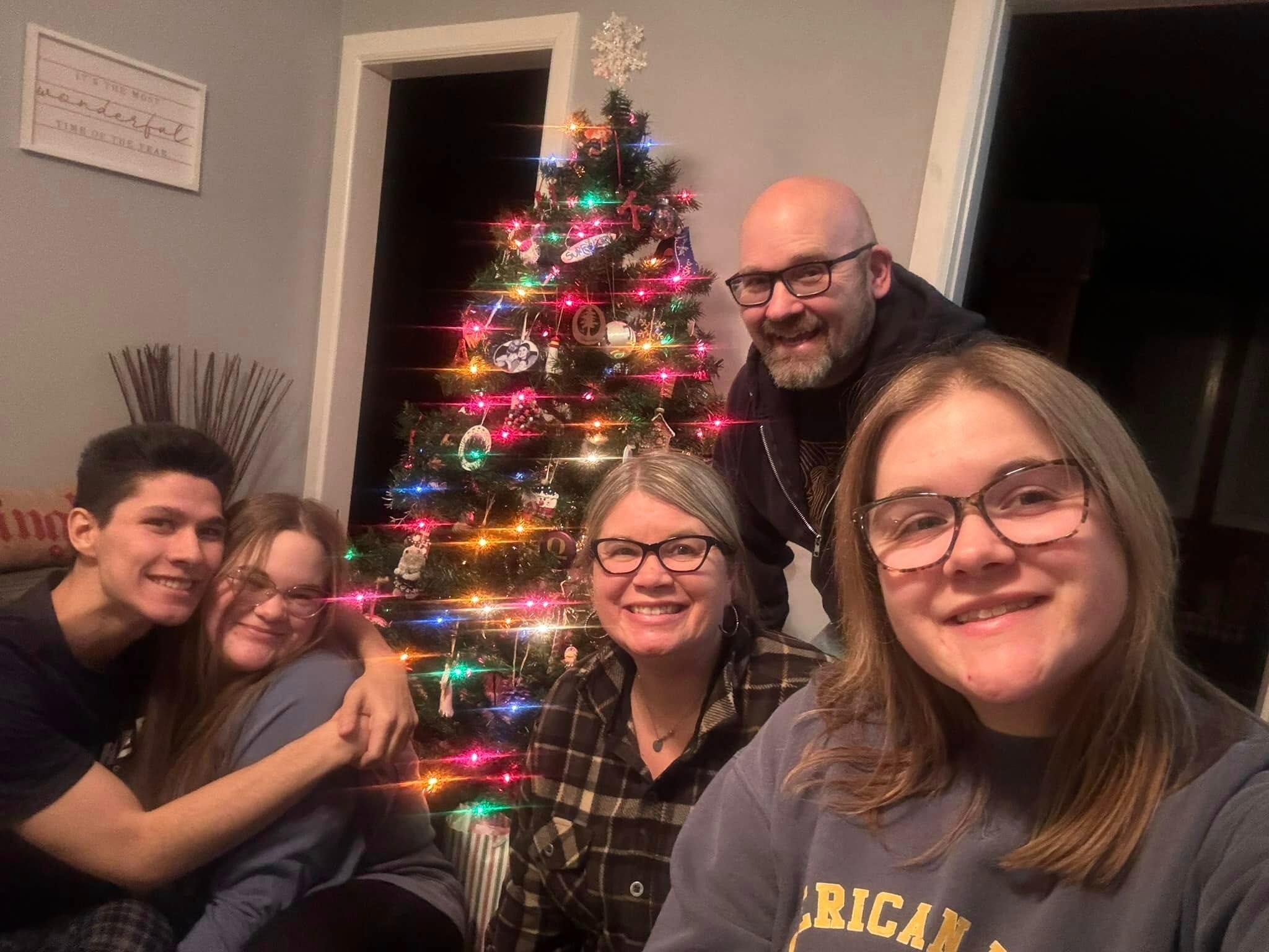After the semester was over Jaydon went to Elyse's house and they celebrated Christmas with her family! He also went to Minnesota and Wisconsin with her family to celebrate more!