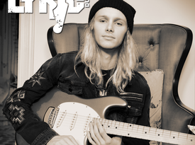 Lyric Dubee ~ Singer/Acoustic Guitarist - Acoustic Guitarist - Barrie, ON - Hero Gallery 3