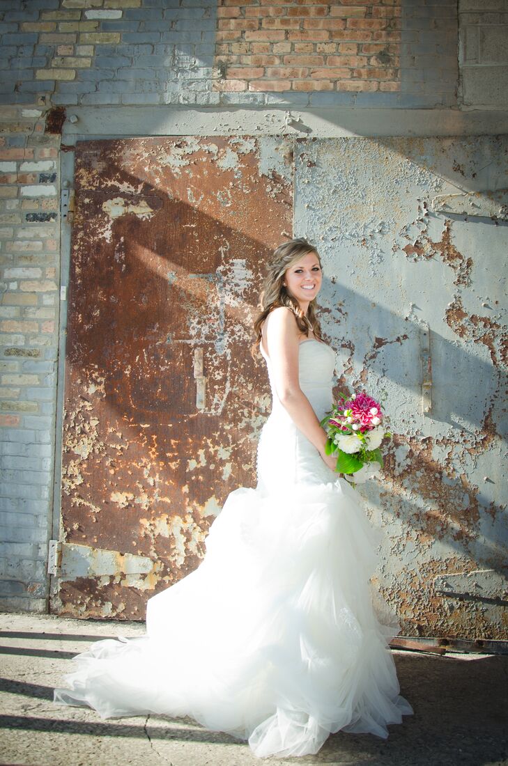 A Diy Country Chic Wedding At The Wherehouse In Milwaukee Wisconsin