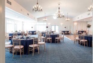 hyannis yacht club wedding