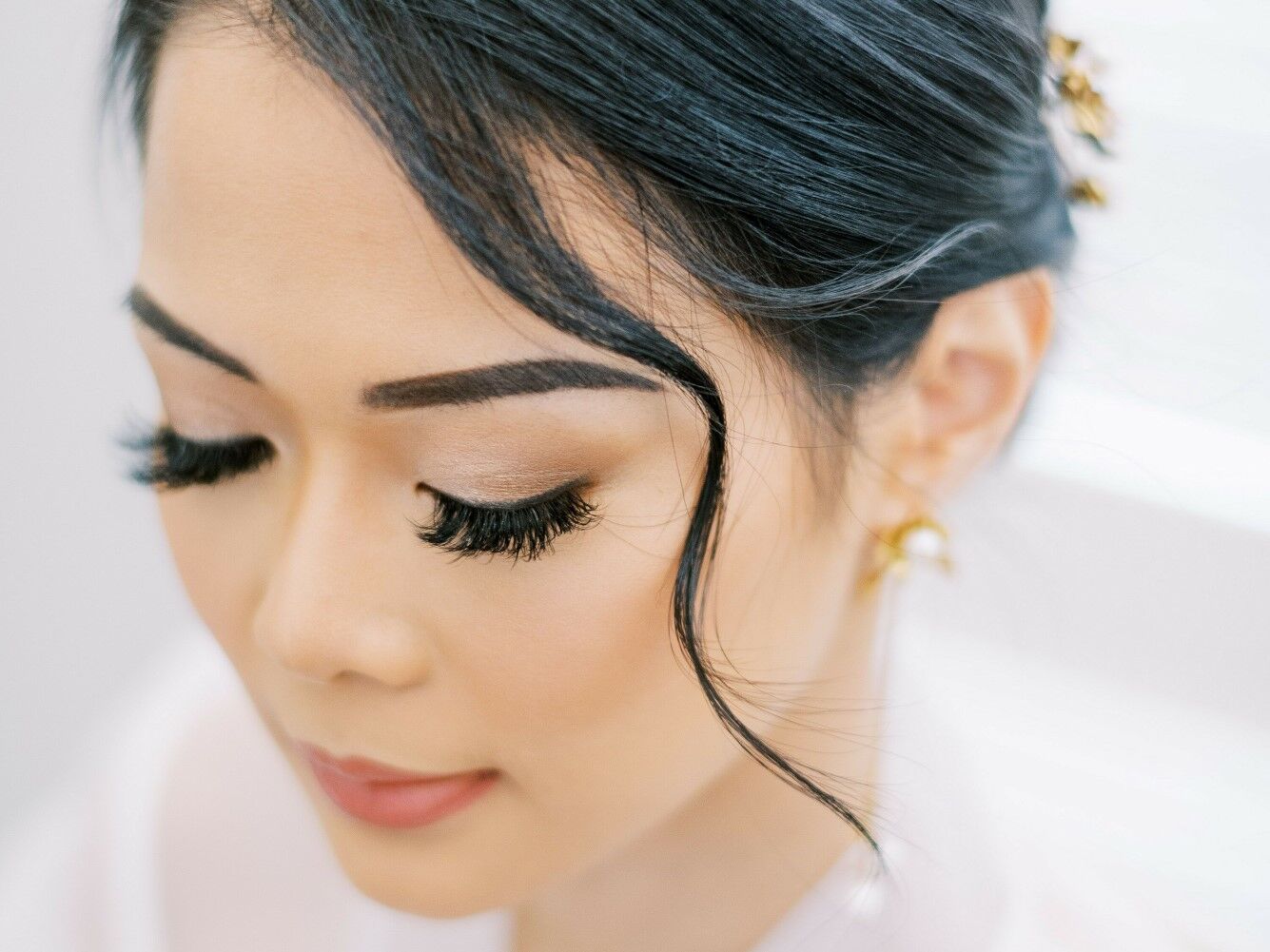 How to care for lash extentions before the wedding. 