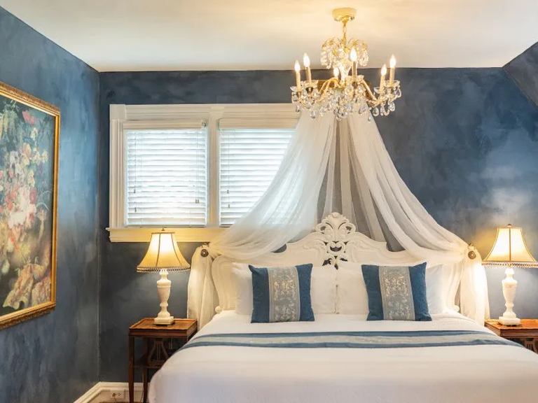 Manor House Inn