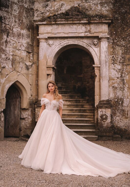 princess aurora wedding dress in maleficent #aurora wedding dress Teaser  #ellefanning#maleficent#maleficentmistressofevil#auroraweddingdress#fyp#fy#foryoupage#frdich#trend#viral#disney#love