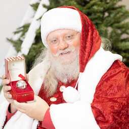 Santa Roger, profile image