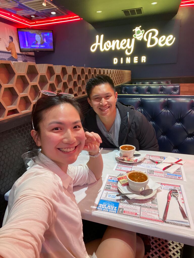 First date at Honeybee Diner