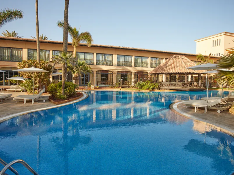 Secrets Bahía Real Resort & Spa, pool