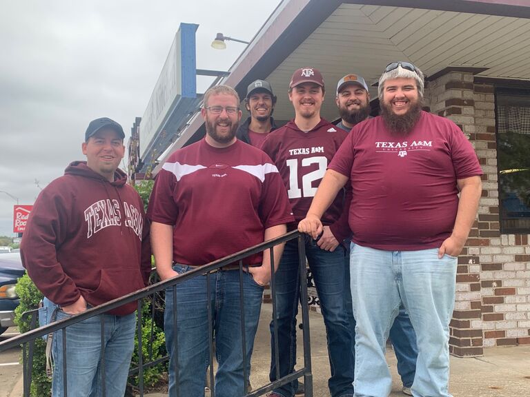 Kasey meet's Matt's college buddies! They approved!