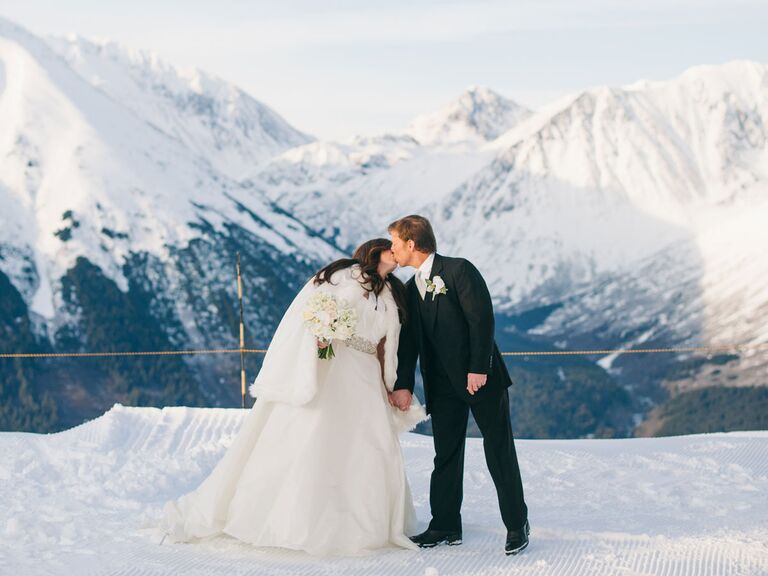 Alaska mountain wedding