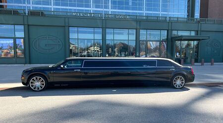 Limousine Transportation to Green Bay Packers Game at Lambeau Field -  Milwaukee County, WI