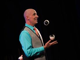 Comedy in Motion with Bob Cates: Amazingly Funny! - Juggler - Cambridge, ON - Hero Gallery 2