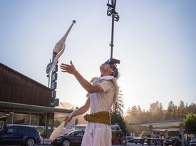 Circus Modern - Circus Performer - San Francisco, CA - Hero Gallery 4