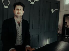 Micah Hulscher - Pianist - Seattle, WA - Hero Gallery 1