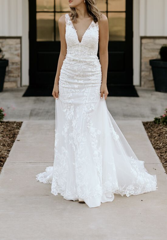 Essense Lace Wedding Dresses