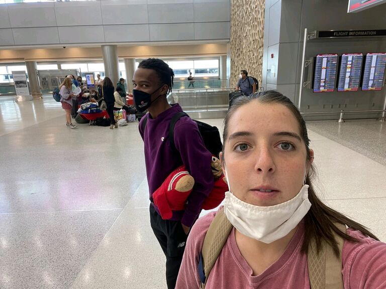 Michaela had a 3-hour layover in Miami before flying to Europe, which meant Colby had to fly down to ask her to be his official girlfriend! (Again!)