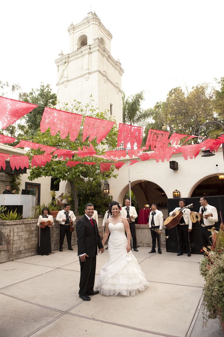 A Los Angeles River Center And Gardens Wedding In Los Angeles
