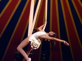 Nina Sawant - Circus Performer - Oakland, CA - Hero Gallery 2