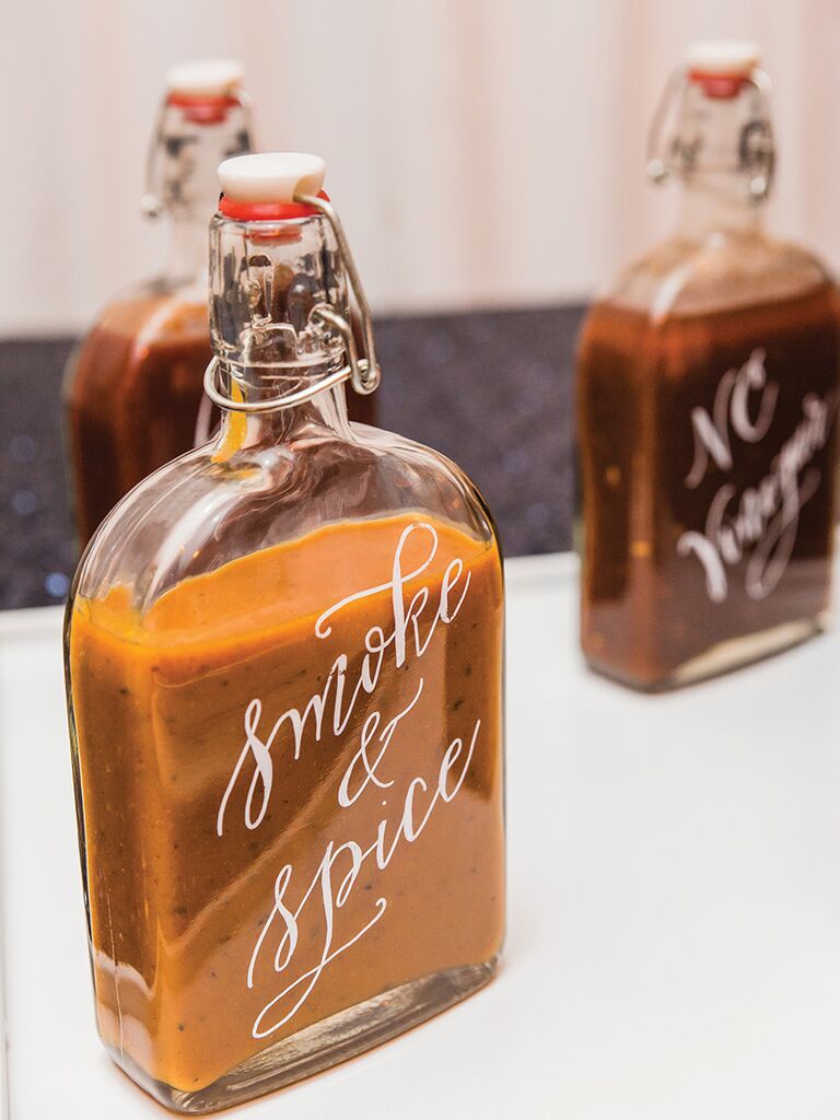 17 Edible Wedding Favors Your Guests Will Love