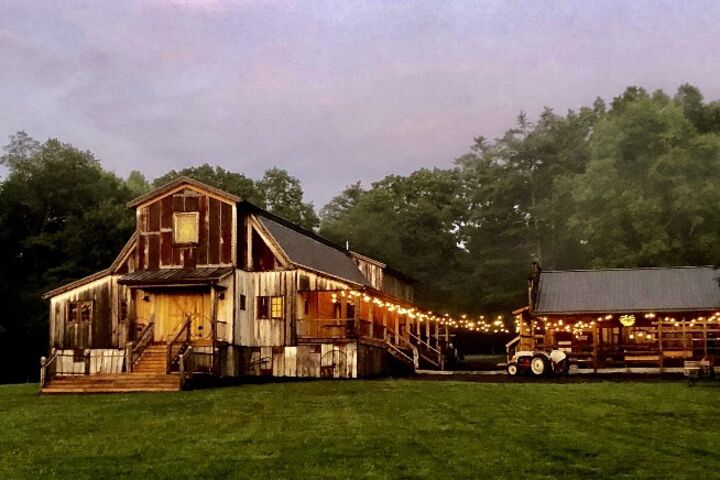 The Barn on Unity Farm | Reception Venues - Princeton, WV