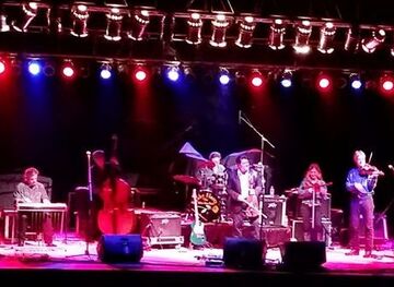 Bobby Flores and the Yellow Rose Band - Country Band - San Antonio, TX - Hero Main