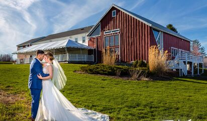 The Red Barn At Hampshire College Top Amherst Ma Wedding Venue