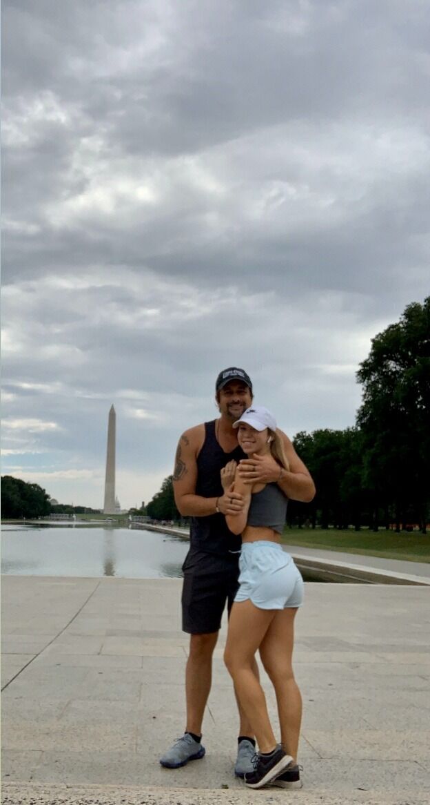 Taylor met DIL for the first time. They liked each other. 