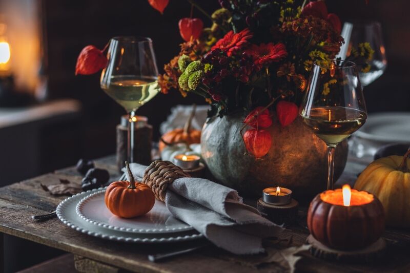 Thanksgiving theme ideas - rustic farmhouse