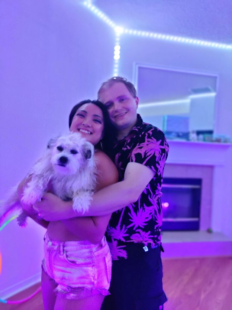 Moving to Florida was a huge change! Jason and Donna settled quite nicely with their dog Levi.