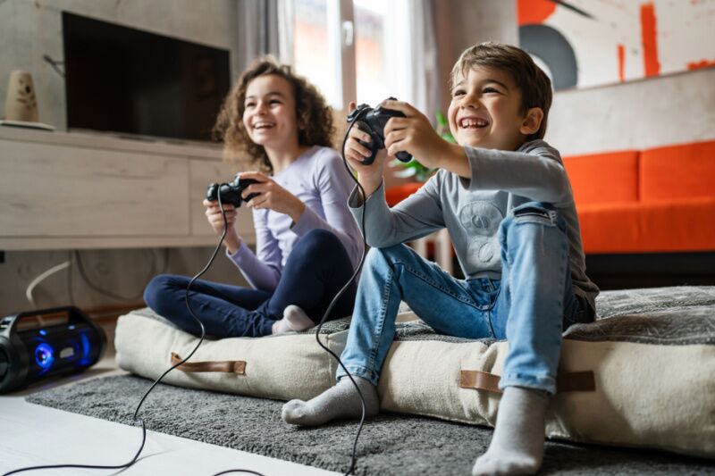 Video game tournament - birthday party ideas for 8 year olds