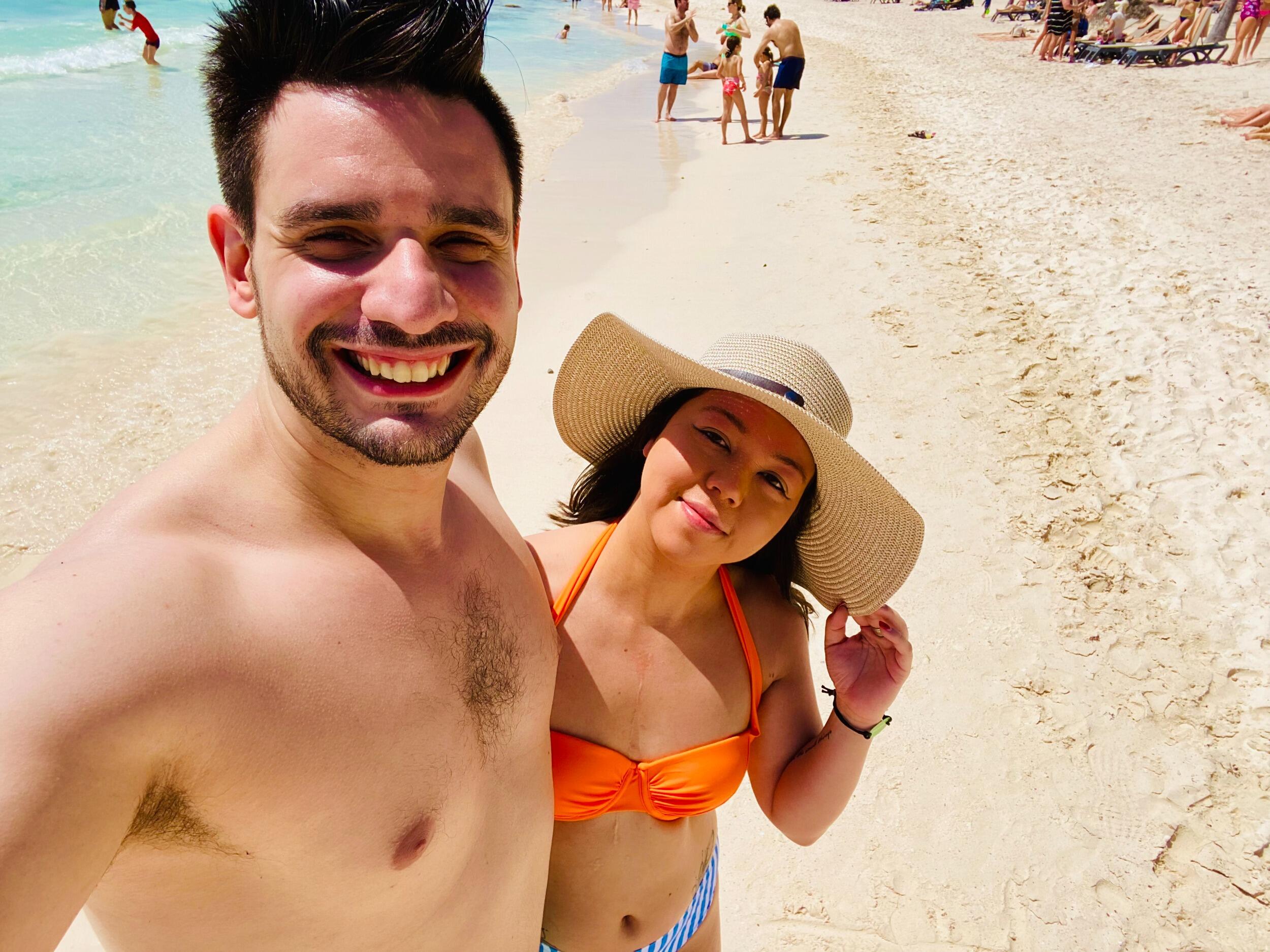 T & A living la vida loca 