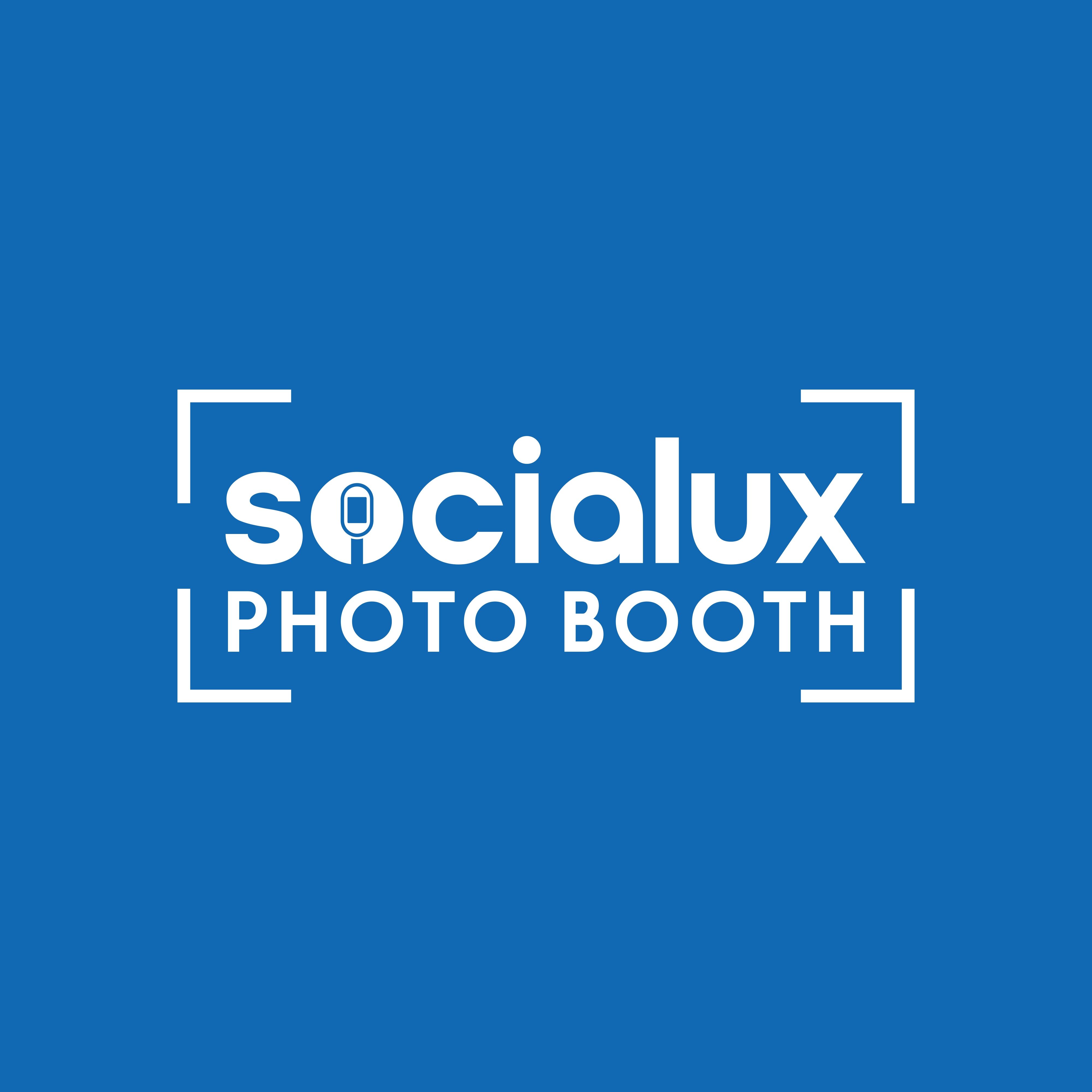 socialux-photo-booth-photo-booths-the-knot