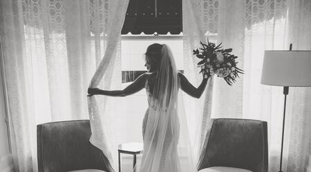 For a look that's simple and clean, this gallery is inspirational. Frame  black silhouettes, moody black and white phot…