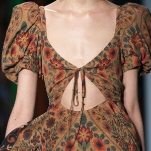 Gallery Photo 12