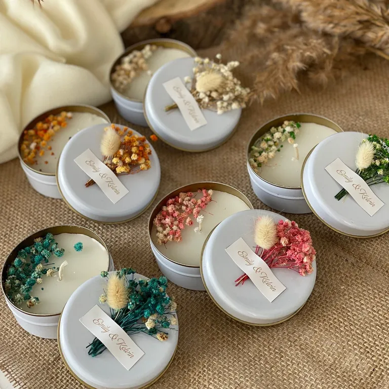 50 piece personalized soy candle favors with dried flower