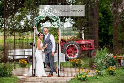 Antique Trunk B — The Barn at Back Acres Farm