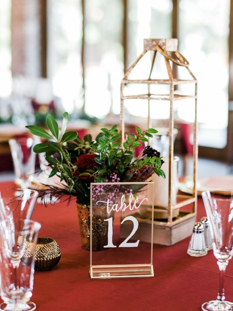 34 Rustic Wedding Centerpieces to Elevate Your Wedding